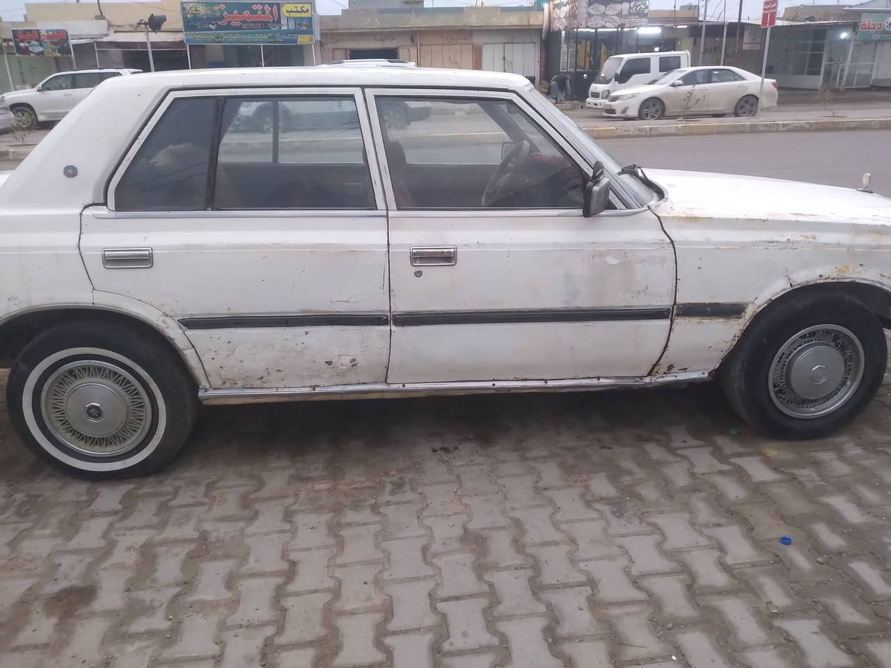 السلام عليكم سوبر ٨٢ لبيع محرك معمر رايمن شرط وكير واكسن شرط رقمه فحص صلاح الدين شرعيه بعاجه الكشر جدام العين مكان صلاح الدين الشرقاط السعر ١٦ وبيه مجال
 هاتف ***********
