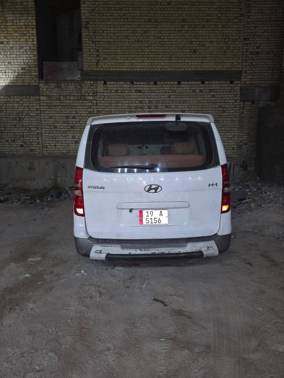 ستاركس 2011مفتوح كيرعادي جاملغ امامي صبغ فقط سياره كلش حلوه للأستفسار ***********
