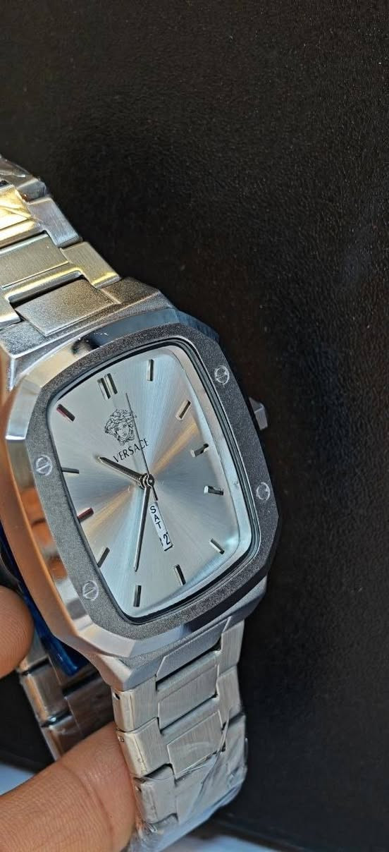 مع الفخامه ساعه فيرزاجي الاناقه فقط 🔥بسعر 38 فقط 🔥🔥
نوع.    ساعة.   فيرزاجي ⚙️
 ثقيل.  وزن135. اغرام🧭
نوع سير حديد بلاتنيوم 🪙
قفل.   ساعة.   فراشة 
ضمان سنه كامله على المكينه و الطلاء 
توصيل لجميع المحافظات


**إذا كنت صاحب هذا الإعلان وتريد حذفه لأي سبب، رجاءا أرسل رسالة إلى الدعم الفني**