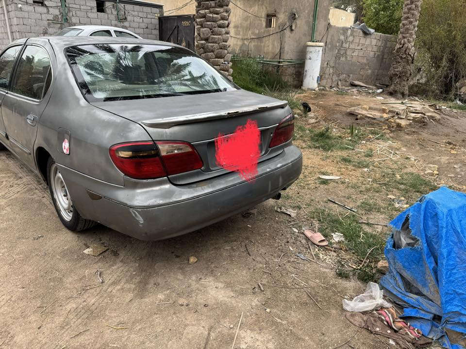 السلام عليكم نيسان مكزما 2004 للبيع سيارة جاهزه مابيه نقص 
السعر 13  ترهم مراوس سايبا او سمند 
الديوانيه رقم الهاتف ***********
