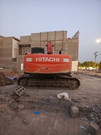 حفاره للبيع موديل 2008مكفوله عده مضخه مفتوحه رقم التواصل 07876134296ال...