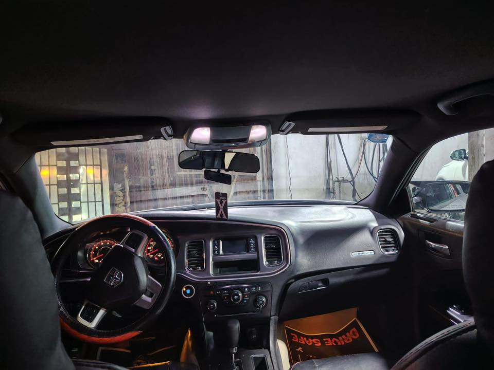للبيع Dodge Charger 2014 وارد أمريكي  
محرك 6 سلندر 3.6  
شاشة رقمية  
مكينة وگير مكفولات
داخلية مرتبة
تبريد وشاصي مكفولات  
كشنات جلد 
مصبوغه حزام بسبب الجرد فقط ع الفحص
حادثها دعاميه اماميه مواصل للداخل 
السياره تاخذها مصفره
ب اسمي وتحويل بنفس اليوم
السعر 138ورقه بي مجال بسيط للجية
الموقع: بغداد الدورة
للاستفسار اكثر فقط عن طريق الرقم مامتواجد ع الفيس  ***********

