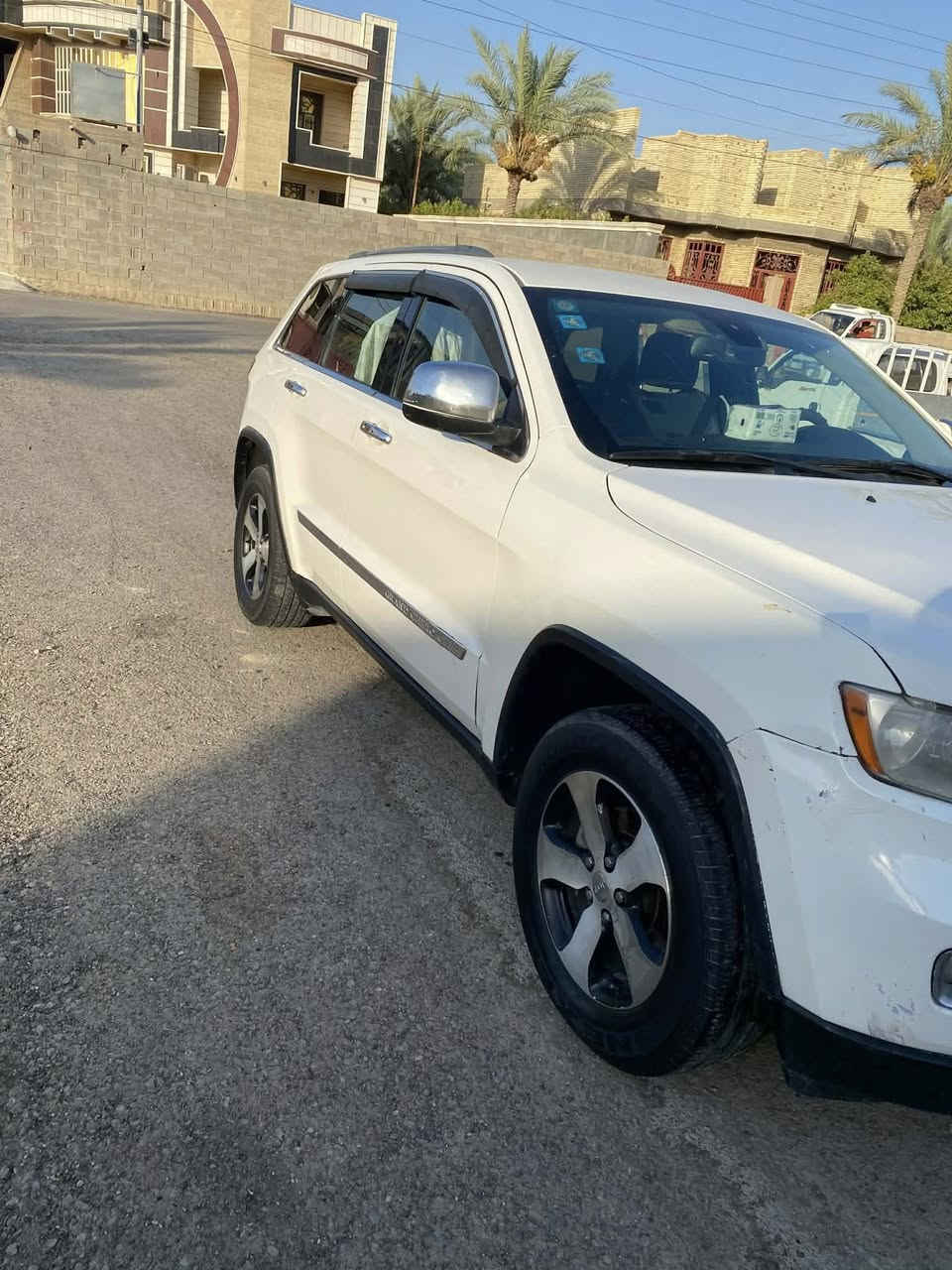 السلام عليكم اخوان گواكم الله
مبدئيا السيارة وفلوسها فدوة الكم وجوة مداسكم المهم الكلمة الطيبة والود بالكلام  ماعجبك سعر او المنشور اعبره وجزاك الله الف خير 

سيارة جيب لاريدو 2011

وارد امريكي 

6 سلندر 3600

نص فول معروفة مواصفاتها 

شاشة قلابة

أشاير بالمري 

بصمة تشتغيل 

بصمة أبواب 

شاشة جبيرة 

منضومة زنون تاهو 

كشنات كهربائية 

كشن قماش 

تحكمات ستيرن 

مانع انزلاق 

سيارة بيها قطع صبغ ابيع حزام 

رقمها بغداد ألماني بأسمي تريد تحويل تريد وكالة 

سيارة عليها ادامة كاملة من تايرات دسكات وصدر امامي خلفي

مكان سيارة الانبار 

هاذ رقمي للتواصل 

***********

وموجود عالنت 

سعر سيارة 130
