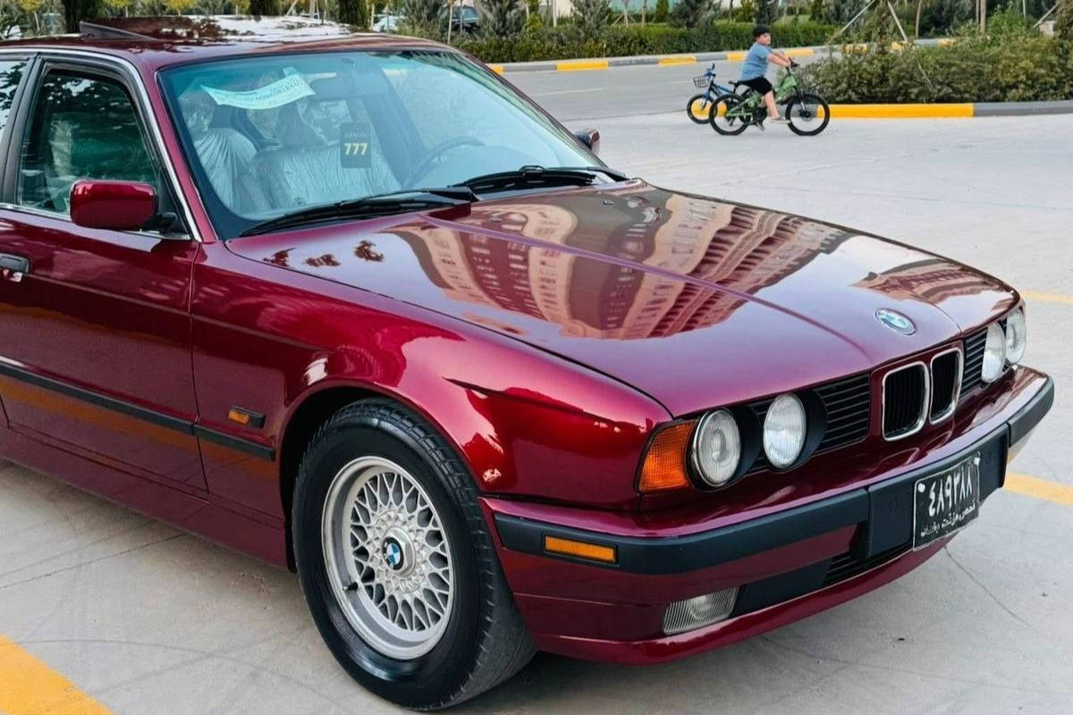 بی ئێم دەبلیو 1992 مواسەفات 525 
ما شاء الله ئاڕمی ئەسڵی سلێمانی 
فول مواسەفات  ناو سپییی
سلایت/جام کارەبا /کوشن هیتەر/ 
پەردەی کارەبای سویچ کۆنترۆل/ 
دەبل چەکمەجە/عەدەسە کامل گیانی بەشەرت 
پێشو پشتی کەبسە
داعمی بۆ داعمی چالو نوکتەی هەبو پارەببڕە بەشەرت 
چوار ویلو تایەی لۆک لۆکی لە ژێرە 
کامل کارەبایو گیانی بەشەرت 
٢٥٠ مەسرەفی تیا نیە
 لە سایەقێکی کەمە سەیارەی مەعرەز نیە 
هی ژێر خۆمە تەبرید ساردو گەرم و مەرکەزی 

سـعـر : لە کۆمێنت داوابکە ڕاستەوخۆ بۆت دێت 📥 

گێڕو مەکینەی بەشەرتی ١٠٠ فیتەر  
هیچ کێشەیەکی تێدا نییە 

ژمارەی خاوەنەکەی 
‎*********** ڤایبەر و واتساپ
