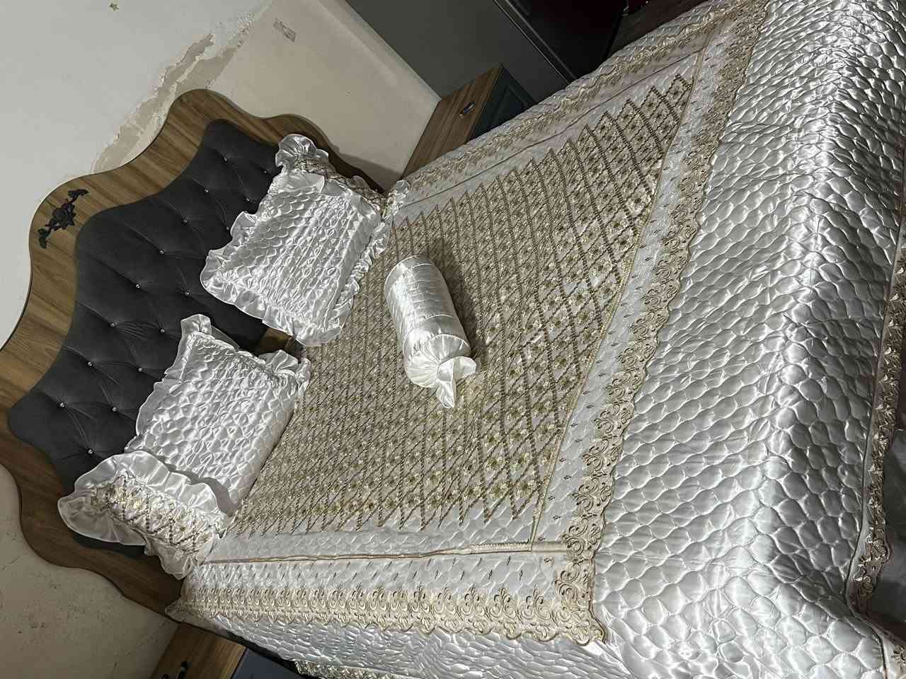 للبيع فرشة عروس مفروشه ساعه


**إذا كنت صاحب هذا الإعلان وتريد حذفه لأي سبب، رجاءا أرسل رسالة إلى الدعم الفني**