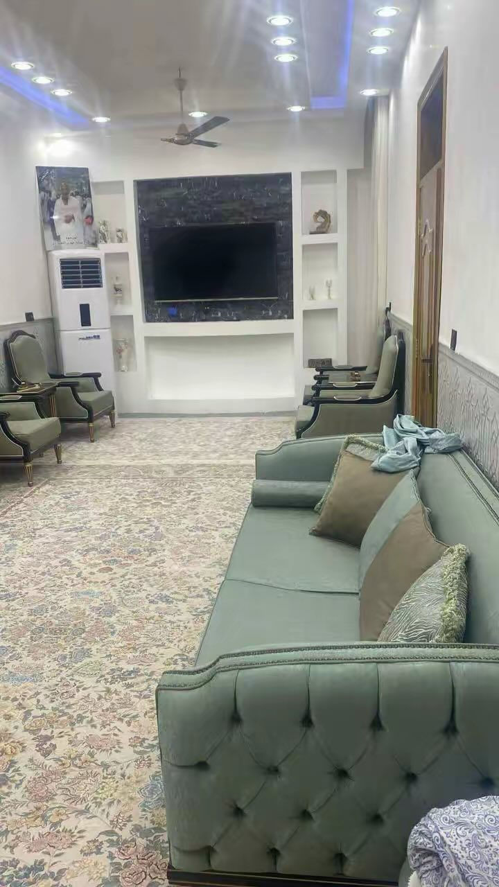 🏠بيت للبيع المساحه 100م واجهه 10م في نزال 
العنوان 📍كربلاء البوبيات عامود 21خدمات كامله 
للاستفسار📞 ***********متوفر واتساب
