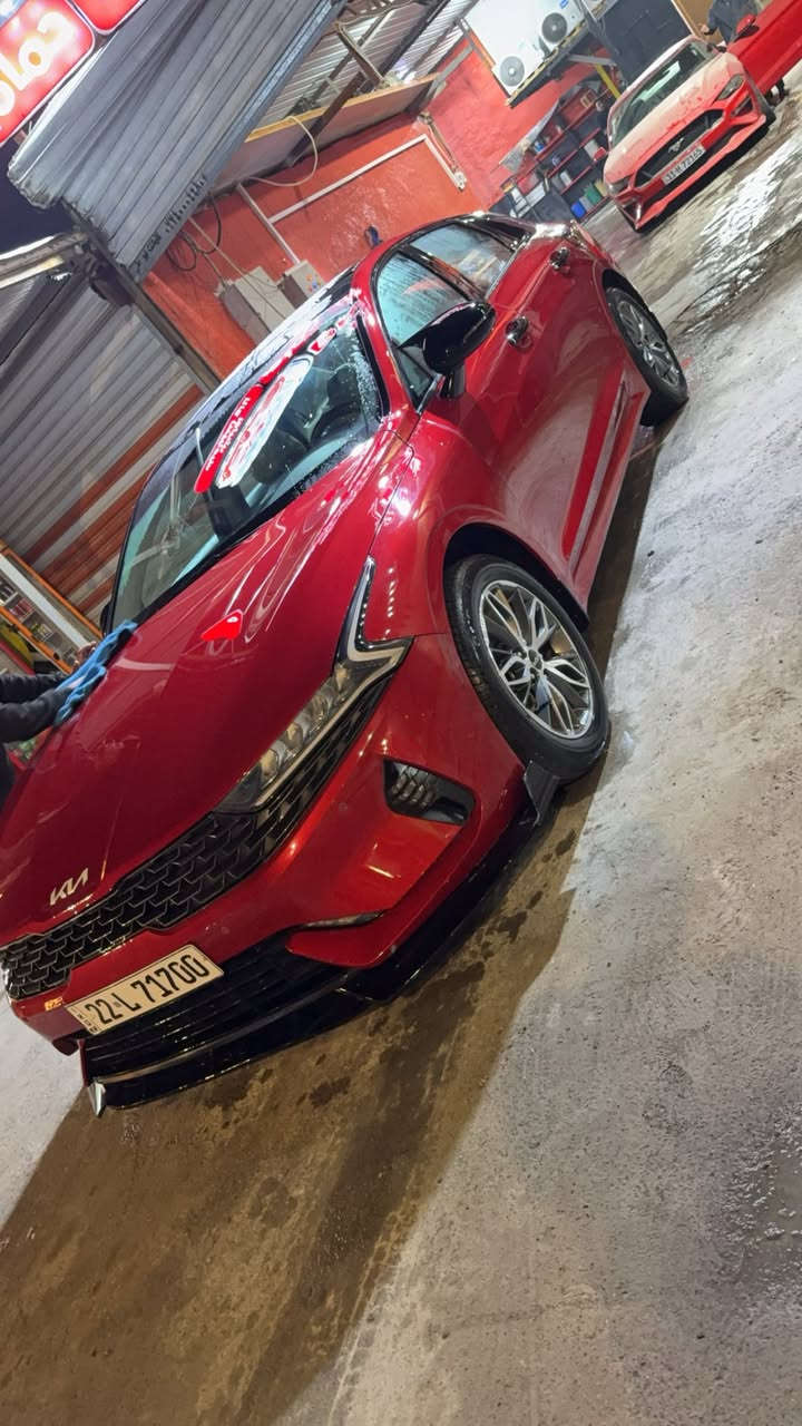 كيا كي فايف 2023 خليجي محرك 2000 المرغوب . فول مواصفات للاخير مكفولة كفاله عامه ماشيه 47 كيلو سياره باسمي وكاله nim. المكان بغداد حي الجهاد 
السعر :225 قفل من الاخير ***********🩶.
