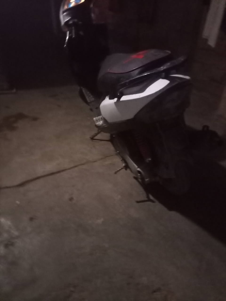 سلام عليكم البيع سعرها 400 قفل  سلف هندر .اشاير  كلشي شقال مكينه مزوده 55  مكاني تكريت قريت البعبيد


**إذا كنت صاحب هذا الإعلان وتريد حذفه لأي سبب، رجاءا أرسل رسالة إلى الدعم الفني**