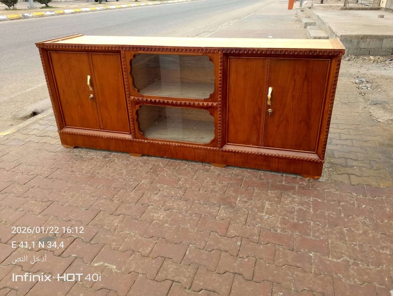 يوجد كناتير 4ابواب 2ابواب بوفية اللبيع العنوان مقابل دائرة ناحية الكرابلة الاستفسار  اتصال عل رقم ***********
