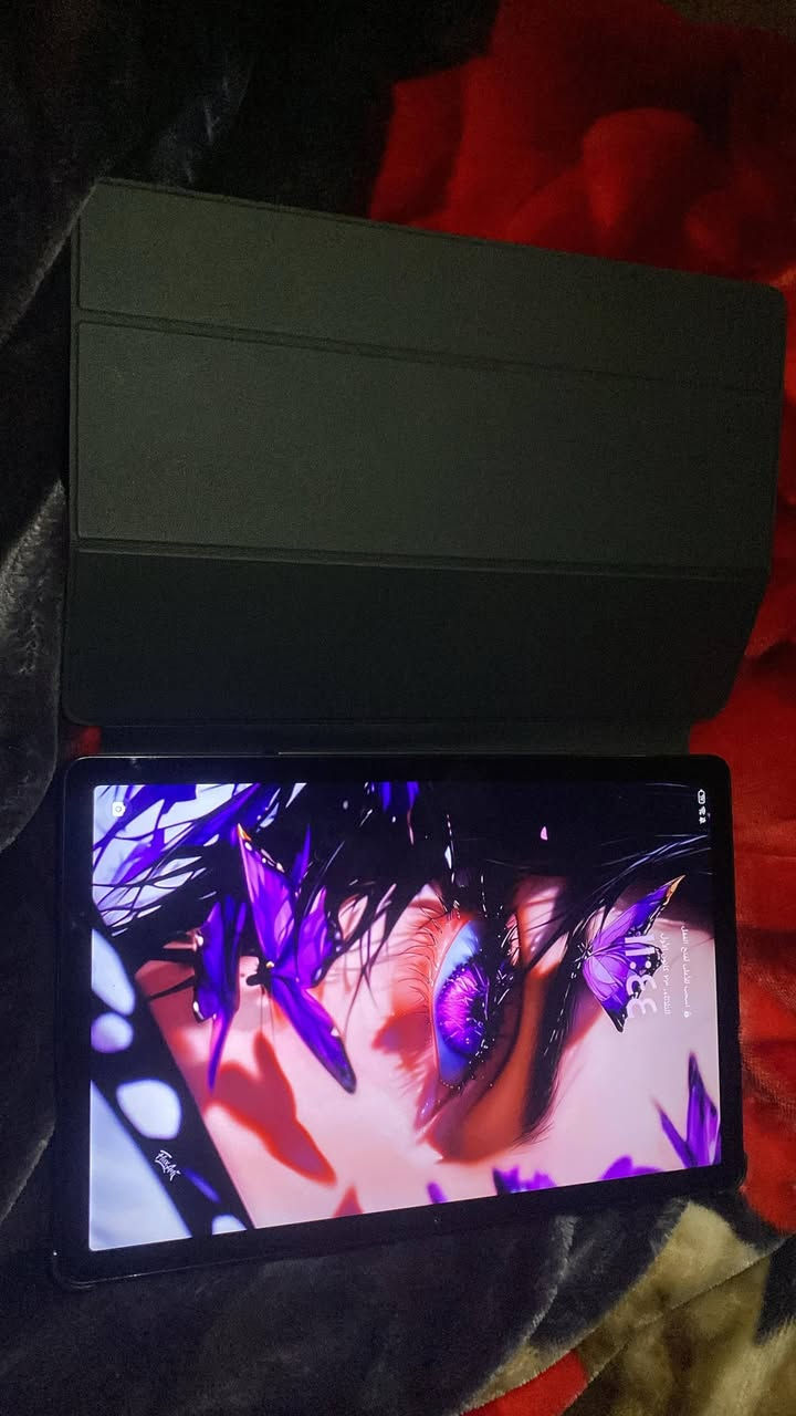 سلام عليكم شباب هونر 8البيع مستخدم قليل شراي يدلل وهذا رقمي ***********
