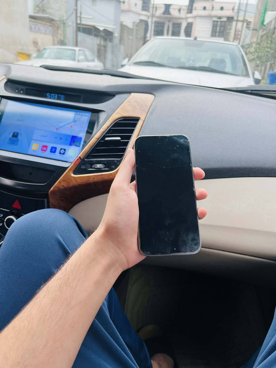 ايفون 15 برو ماكس جهاز نظيف كفاله ذاكره 256 ماستر عربي شرق اوسط ثلاث ايات بدون ملحقات بدون كرتون السعر ب 900 شراي اتصلي على صاحب الرقم***********
