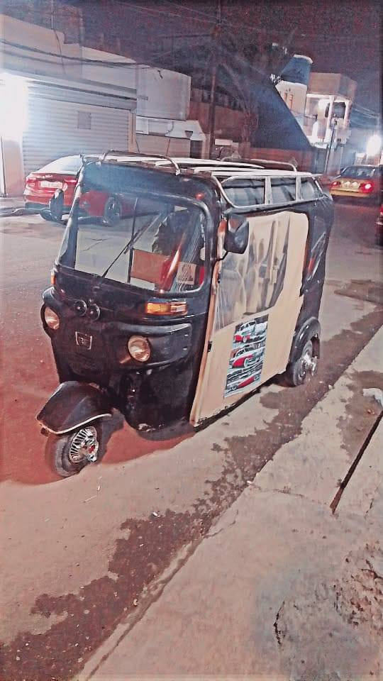 سلام عليكم عندي تكتك موديل 16داخله 17 نضافه فول مكينه مال عشرين ماشيه المعامله بل ترقيم مكاني بياع شرطه الخامسه سويب سعر 3300وبيها مجال مكفوله عامه ***********
