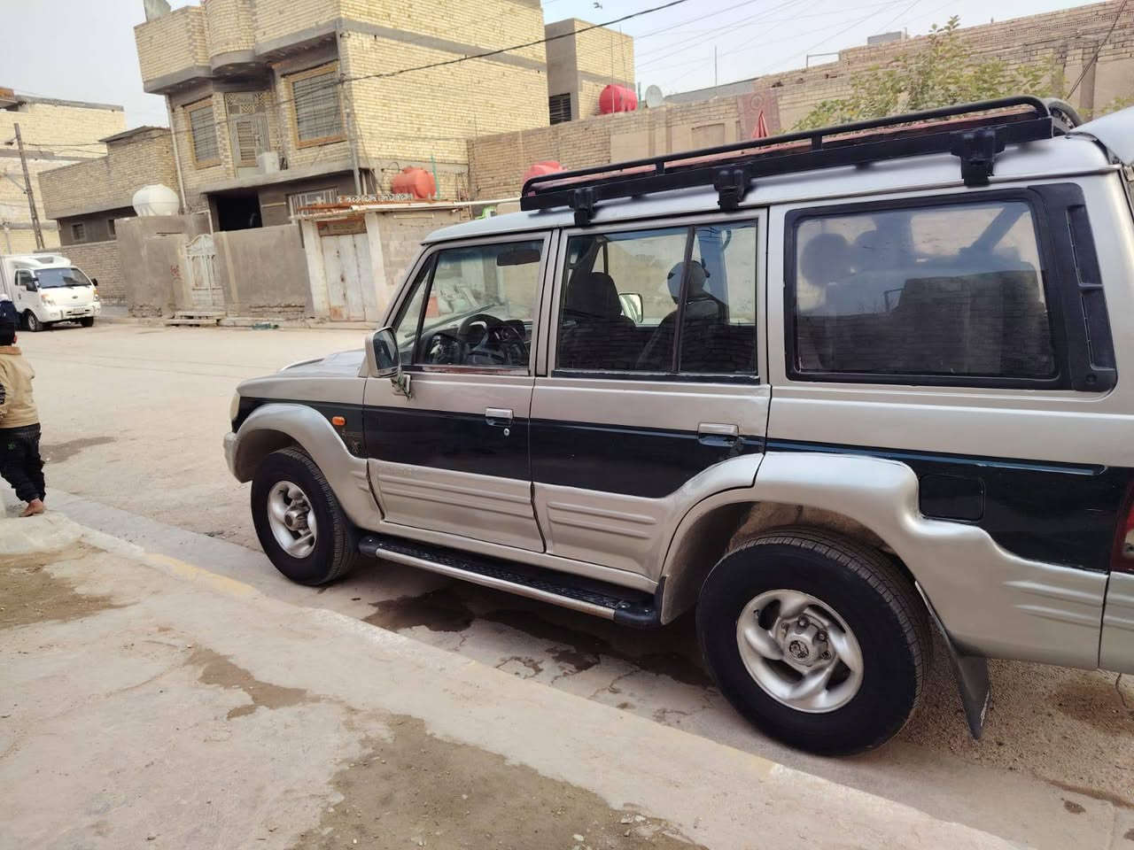 سلام عليكم
سياره كالوبر مديل 1996
مصبوغة حزام جماليه مكينه ففتي 
المكان مدينه الصدر حي طارق
السعر 50رقم صاحب السياره ***********
ملاحضه مكلف بلنشر
