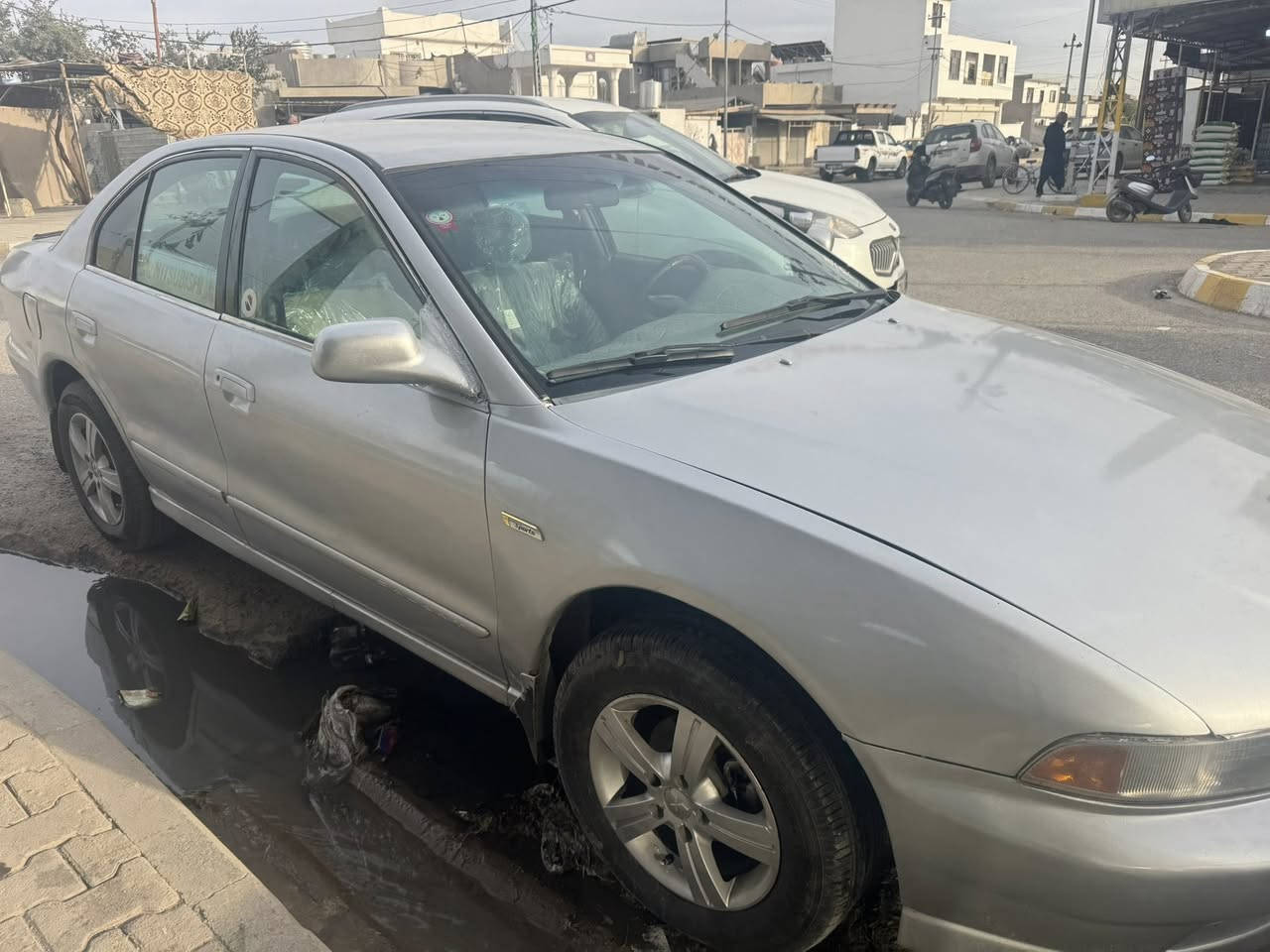 مسيوبوشي كلاند ياباني موديل٢٠٠١ 
رقم سليماني 
كير اوتوماتيك 
بدون ضربه 
فقط صبغ جماليه 
كير محرك تبريد شرط 
سعر ٤١ 
شراي خابر رقم 
مكلف بانشر
عنوان كركوك 
‭٠٧٧١ ١٩٤ ٠٨٤٢‬
‭٠٧٥٠ ٢١١ ٦٢٠٦‬
