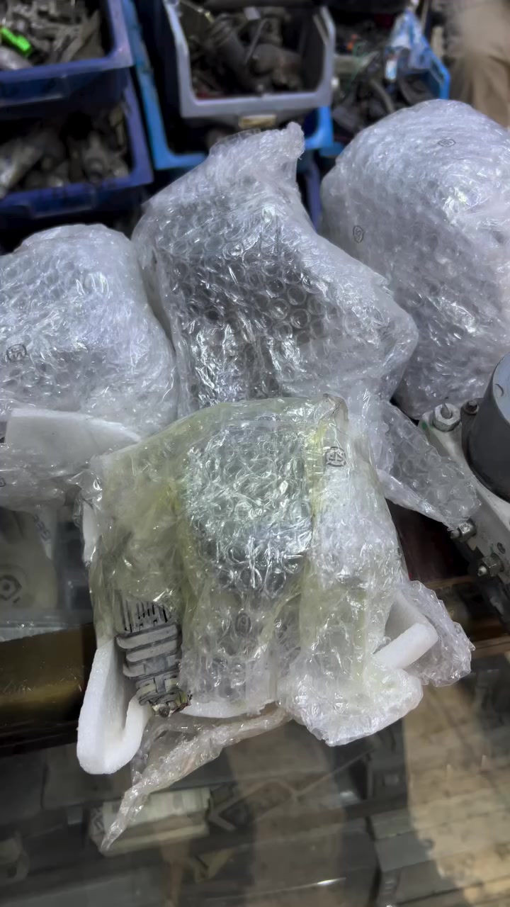 متوفر ABS جيلي EC7 مستعمل حاوية للاستفسار مراسلة الصفحة أو الاتصال على الارقام التالية *********** *********** العنوان بغداد شارع الصناعة مجاور محكمة الكرادة ويوجد توصيل لجميع محافظات العراق 🚗🚗
