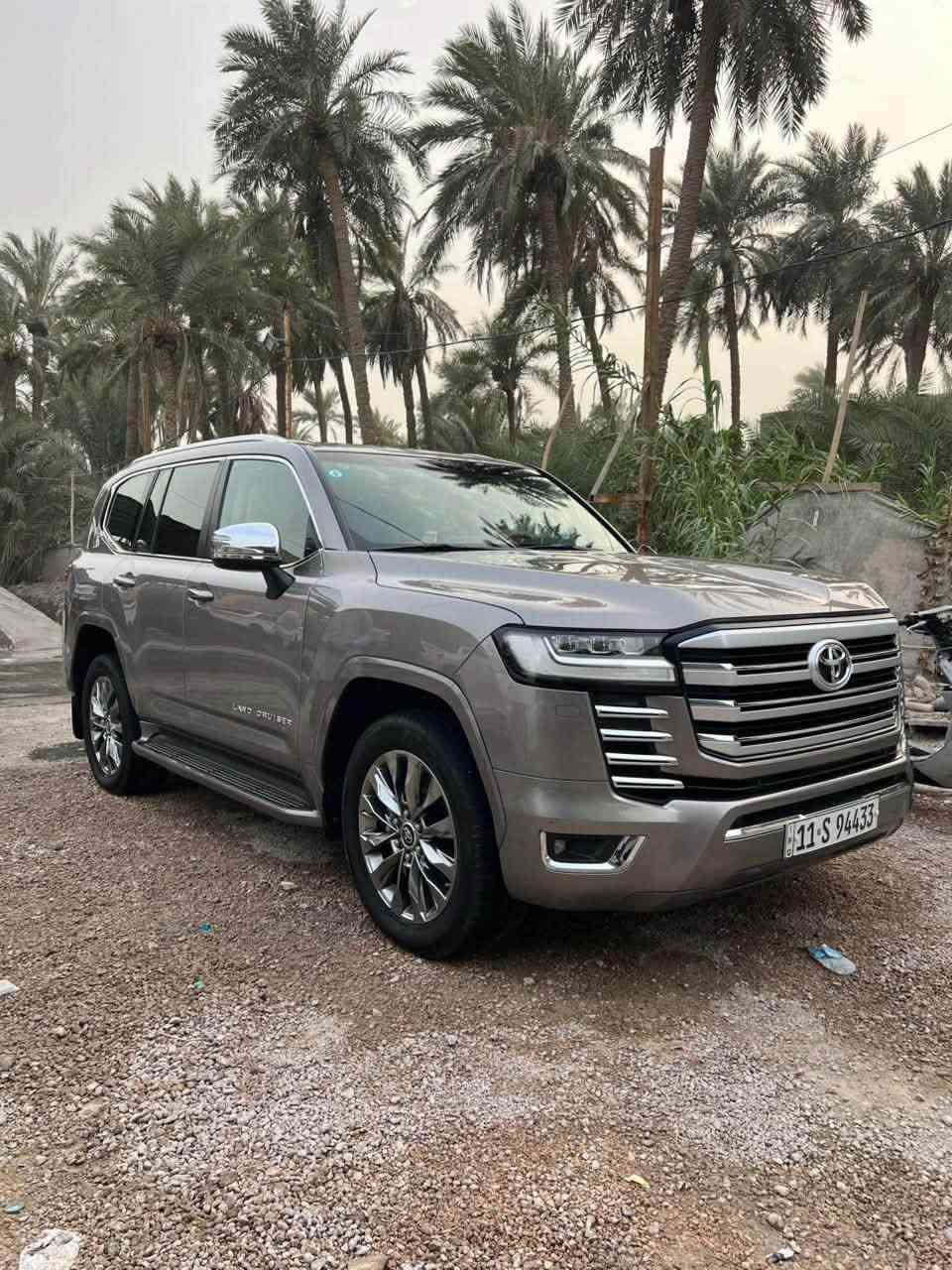 لاندكروز ٢٠٢٣ vx توربو ساز 
مكفولة
ماشية ١٠٦ الف 
للبيع او مراوس بسيارة اقل 
مكانها السماوة و رقم بغداد شبه مميز 
***********
