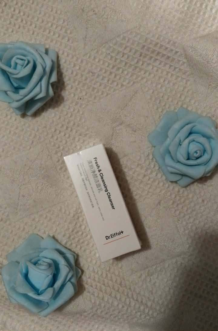 مواد عناية تصفية آخر قطع.. الاسعار عالخاص وادا كلهن شلعة وحدة تختلف...  ٥٥ + ٢ بكج عناية كامل كل بكج ٦ قطع .. تواصل واتس ***********
