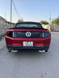 موستنك للبيع موديل 2010 جاهزه كير مكينه كله جاهز تخم تاير نضيف حادثه ج...