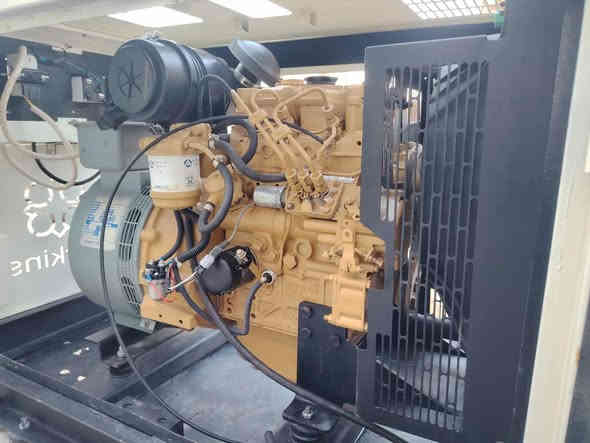 متاح للبيع
مولد بيركنز بزون
3 سلندر
7.5 KVA 
30 امبير
سنگل فيز
راس التوليد بنكيك
نظام حماية 
تشغيل واطفاء اوتو  AUTO 
للاستفسار الاتصال على الرقم
***********
واتساب ***********
