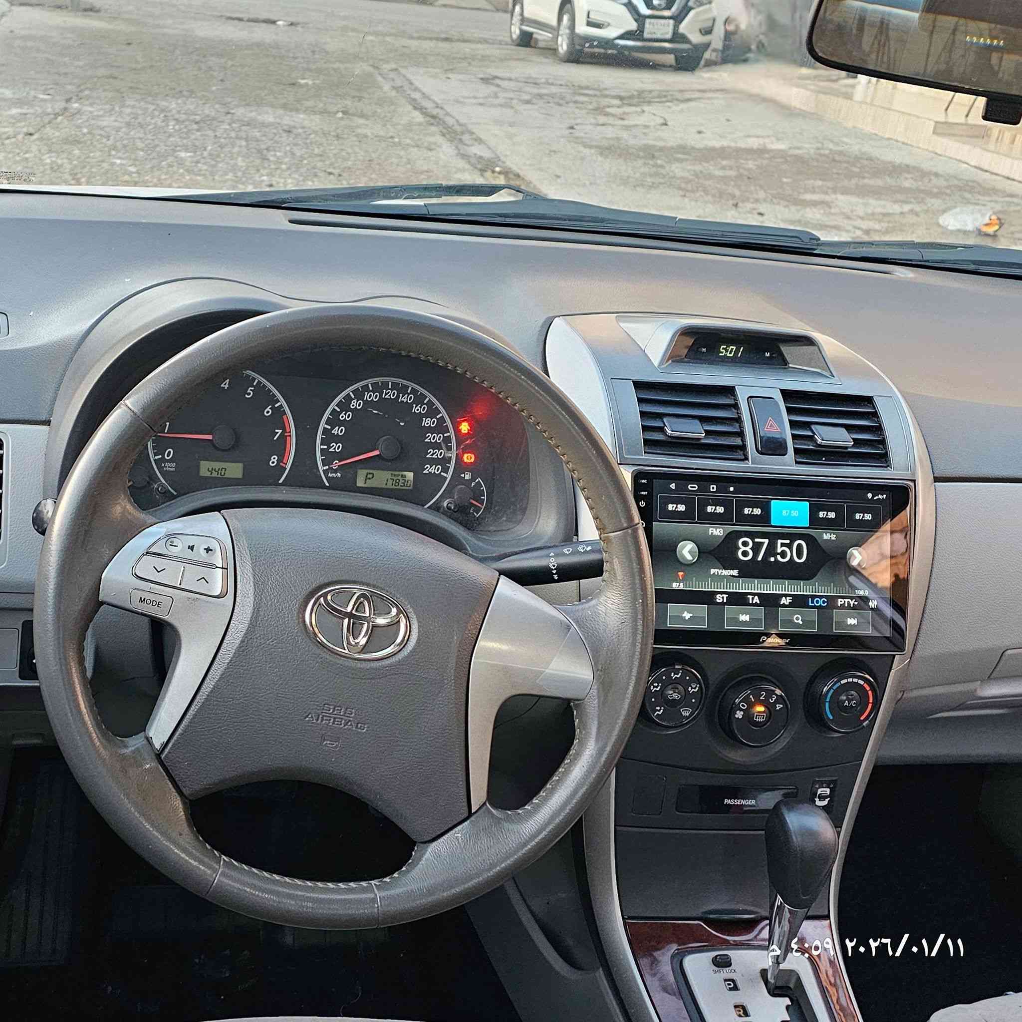 تۆیۆتا کرۆلا 2009 تاقانەی هەموو عێراق وەک سفڕ ماوتەوە . ئۆتۆماتیک خلیجی . ڕەقەم سلێمانی  . 
بێ بۆیـــاغ و بێ سارد و بێ شوخت . 
وێنەی سۆنەکەم داناوە . بس یەک pdrلەسنوقی تی 
زۆر بچوکە شەیەنی باس نیە  سیارەکە هەڵ گیراو بوو     
کەم بەکار هاتوە وەک شەریکە ماوتەوە ویل کەپ.  
 زۆر توند و تۆڵە . وەک وێنەکان جوانە . 
چوار جام کارەبایی و ABS  
 پێنج ویل کەپ بیلاد  ناو کرێمی  
سوکان تەقەڵ تلیشە بیلاد . گوێ ئاوێنە کارەبایی . 
حەساس بیلاد  بلاجکتۆر  . باڵ بیلاد 
سوکان ڤۆلیۆم و شاشە ئای پات و کامێرا .  
سوپێری دانەبەزیوە زۆر کەم ڕۆیشتوە .
  سەنەوی و ژینگــە و تـــازە تەواو بوو 

 سـعـر : لە کۆمێنت داوابکە ڕاستەوخۆ بۆت دێت 📩 
  
ژمارەی خاوەنی سەیارە 
‏‪***********‬‏
‏‪***********‬‏
