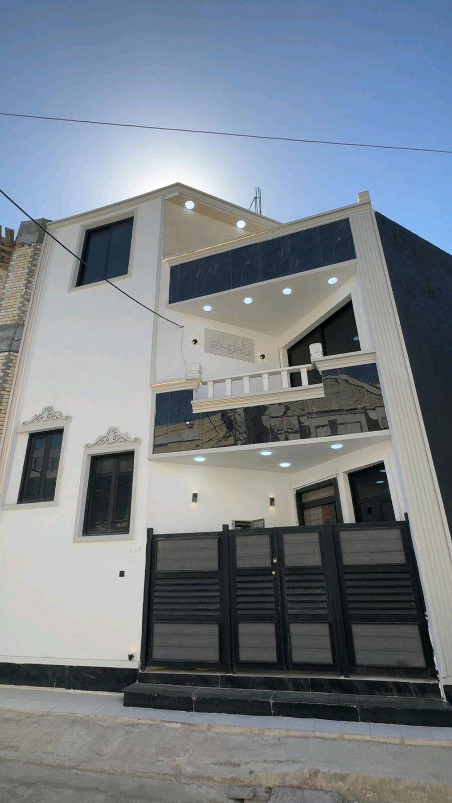 بيت للبيع مساحخ 55 واجهه7,752
الدوره ابو طياره قرب مطعم بيك جكن يتكون من 2غرف نوم استقبال مطبخ 2 حمامات