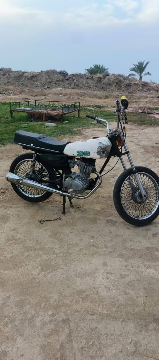 سلام عليكم  دراجه لبيع شاصي نامه كلك مكفوله من صرقه دراجه شغاله السعر 175وبيه مجال قليل العنوان شوملي رقم ***********
