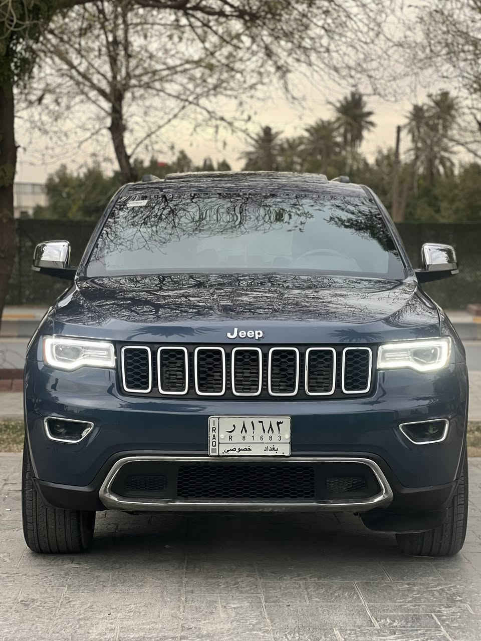 ‏‎جيب شيروكي موديل 2020  امريكي
‏‎
ماشيه 63الف mi رقم بغداد. 💯
بصمه‎ ⁃ فتحة سقف / كشنات كهرباء  / رادار خلفي امامي  / رادار جانبي / النقطة العمياء  /حساسات امامية وخلفية-  /شاشة كبيره- /محرك 6 سلندر  /   /دفع رباعي 4*4 - كشنات  جلد / توقف ذاتي / صندوق كهرباء  / 

عنوان بغداد العطيفيه 📍📍سونار داخل الصور ❗️

للتواصل :***********
