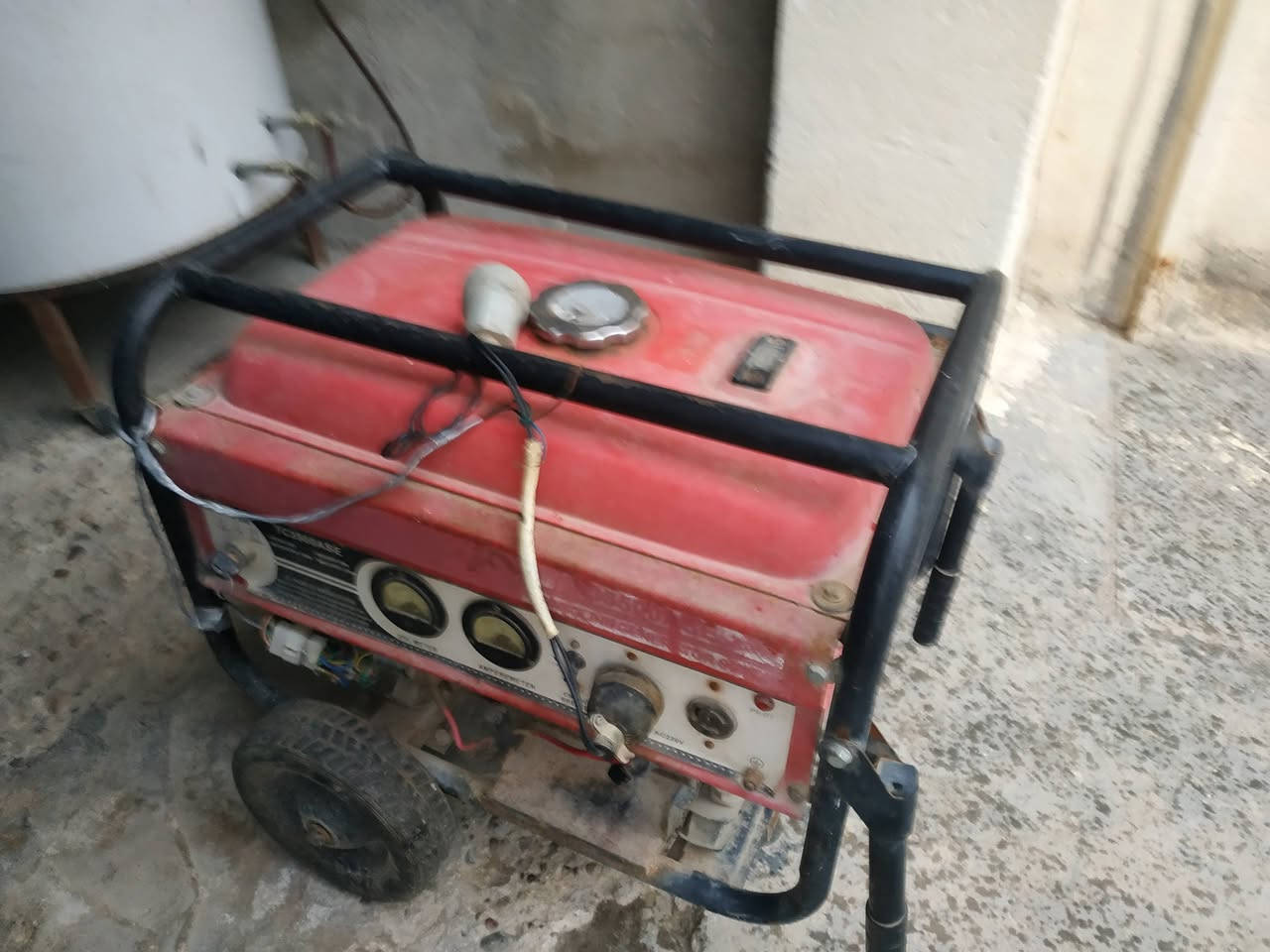 مولدات للبيع كامه..وتايكر سلف هندر ***********
