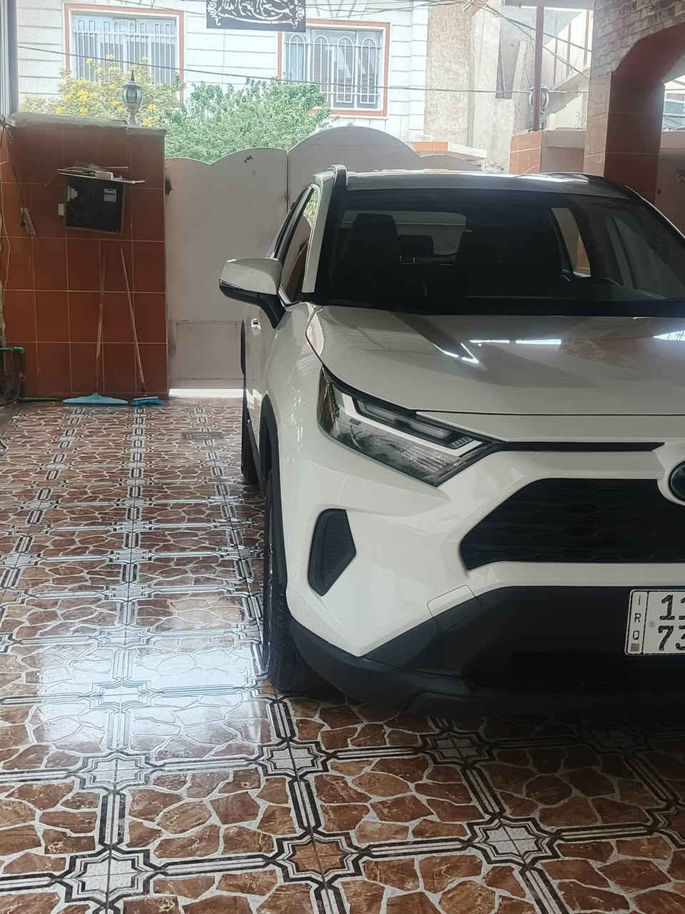 السلام عليكم راف فور هايبرد ٢٠٢٥ لون ابيض رقم بغداد  xle  فول مواصفات سيارة جديدة اخت الزيرو ماشية ١٥ الف فقط ولا كلوب مشتغل بلدشبول بيهة تبديل جاملغ جهة السايق وبنيد اصليات مال تفصيخ ورقم الشاصي مرفق وية الصور 
السونار مرفق وية الصور 
السعر ٢٥٠ وبيهة مجال
مكاني ديالى بعقوبة 
***********
