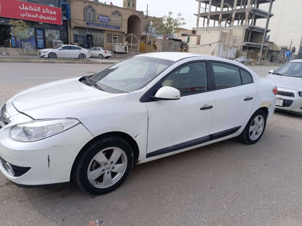 السلام عليكم رينو للبيع او مراوس موديل 2013 رقم الماني مثنى مكان السياره نجف سعر 25 بيها مجال ***********
