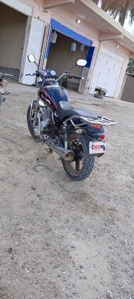 دراجه للبيع بلاديه للبيع السعر 800وبيها مجاب***********
