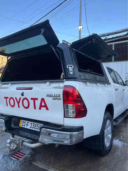 السلام عليكم 
تيوتا هايلوكس للبيع 
موديل 2016 فور ويل كويتي 
مكفوله من الضربه والصبغ 
اربعه سلندر 2700 
كير اوتو  
كير ومكينه بحاله الوكاله 
تخم تاير جديد 
لايت زينون عالي وناصي وبلوجكترات 
ماشيه 130 الف. 
السياره عليه بوكس  ودرج للتخيم سعرهن ( 1600دولار ) 

رقمه بغداد باسمي تحويل ثاني يوم 
مكان السياره / بغداد حي الخضراء 

السعر / 262وبيه مجال كلش قليل 
(ويه البوكس. او بدونه ينزل سعر البوكس ماكو مشكله) 

للاستفسار / ‭0771 296 6257‬ بغداد
