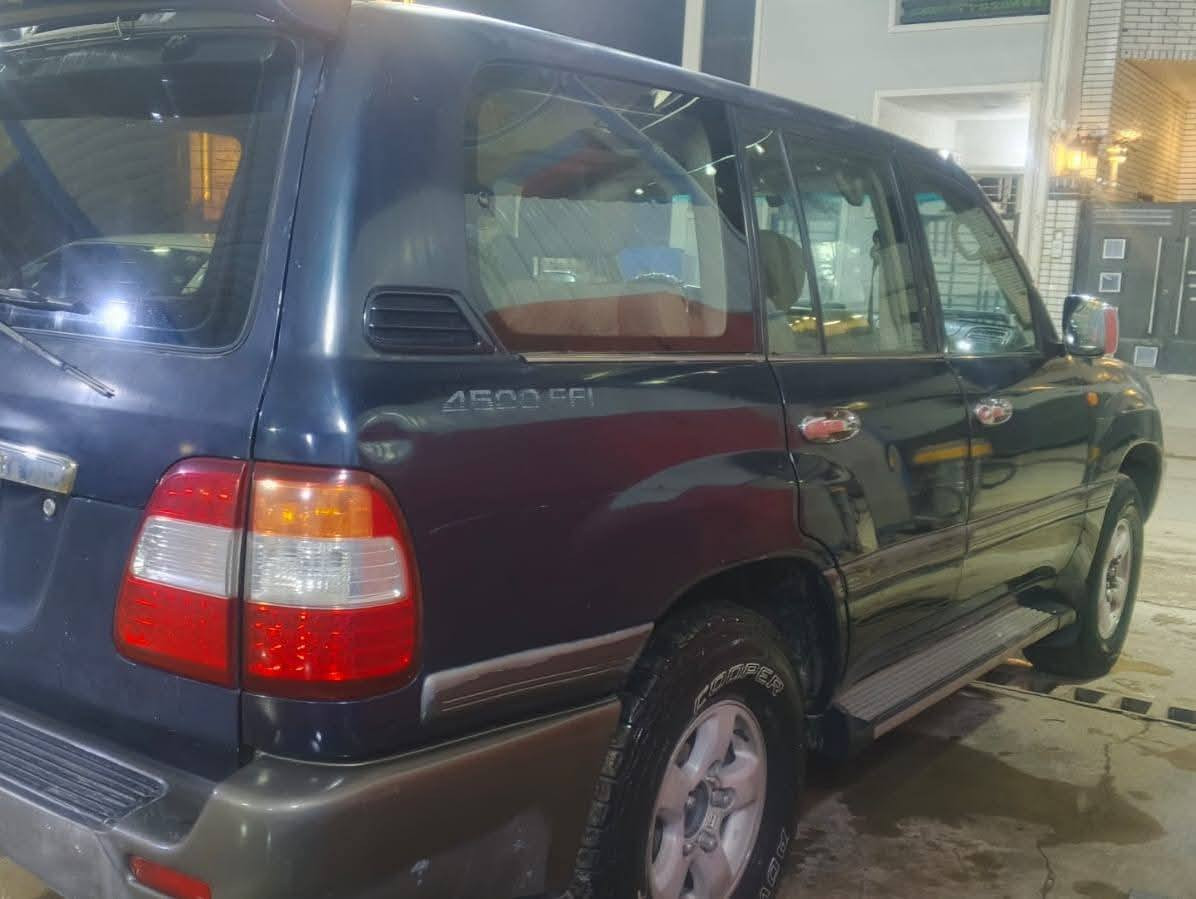 السلام عليكم
لاندكروز موديل 2007 بدون قص 
///ادوات ادوات ادوات//
سياره جاهزه ما بها اي نقص 
محرك سته سلندر 6
تبريد حداديه جاهزه السياره 
سياره حلوه كهربائيات شغاله 
////السعر 75 بيها مجال 
العنوان بغداد رقم الهاتف 
***********
