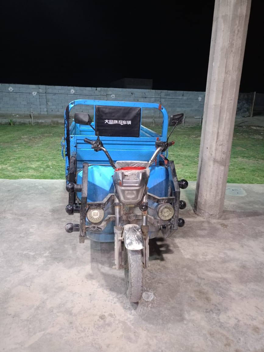 ستوته شحن للبيع جاهزه بطاريات عل فحص الحجم الشبح موديل٢٥ السعر مليون وبيه مجال المكان بغداد المحموديه ناحيه اليوسفيه  هاتف ***********رقم صاحب الستوته
