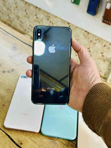 يتوفر الدينا جميع الايفون
بسعار مناسبة العنوان القيارة مكتب احمد العطية
***********
