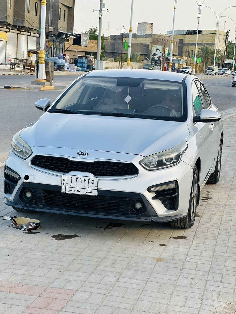 السلام عليكم سيراتو
مديل 19 حره    نص فول 
بيها بارد سياره جاهزه حداديه جديده وتخم تاير مكاني السماوه مركز الاستفسار ***********
