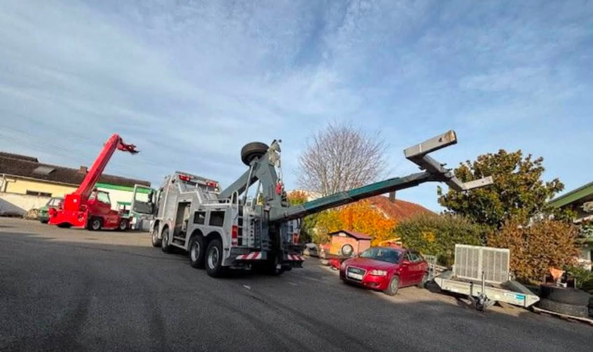 Mercedes Benz 4161- EMpl 200 #machinery #crane #machine #foryouシ


**إذا كنت صاحب هذا الإعلان وتريد حذفه لأي سبب، رجاءا أرسل رسالة إلى الدعم الفني**