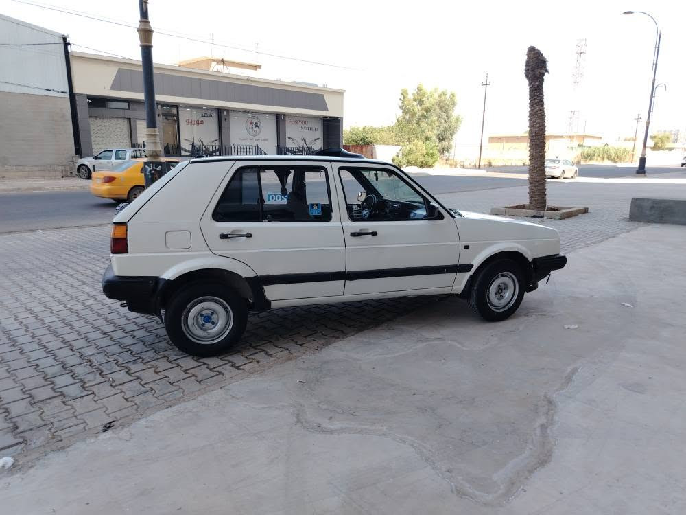 للبيع كولف موديل 1989 شرط كير محرك شرط سيار بدون ضرار صدر كل شرط تحويل وكال شرط سيار جاهز سعر 27 بي مجال. *********** كركوك, العراق
