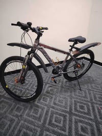 باسكل جبلي حجم 27 او نص بريك دهن دبلات جديد ولله ما صاله سبوع السعر 20...