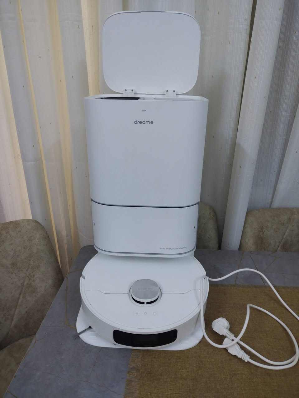 السلام عليكم
مكنسة روبوت نوع Dreame mop L10 Ultra المواصفات ضمن الصور نظافة ٩٩ بالمئة


**إذا كنت صاحب هذا الإعلان وتريد حذفه لأي سبب، رجاءا أرسل رسالة إلى الدعم الفني**