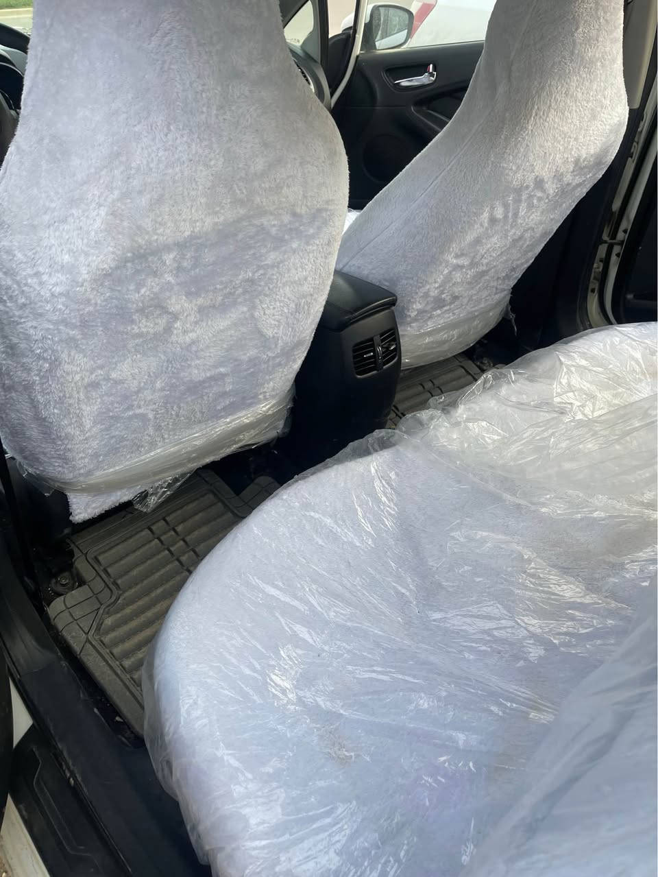 كيا سيراتو 2014 خليجي 
مواصفات تحكمات تحديد سرعة حساس ٣ كير كير اوتوماتيك وعادي وستيرن نظام قيادة سبورت نورمال ايكو
تبريد مركزي ليد زنون لايت امامي وخلفي ليد لايت اوتو 
مكينة دوش حجم : 1.6L مرغوب 
ماشي 135,000كم 
مامفتوح كير مكينة تبريد كهربائيات بشرط 
بونيت مرشوشة بدون دواخل وبيها ضربة بالهلال موضح
رقم سليمانية دوالي سنوية جديد لحد 2027
سيارة معروضة بـ: 125$ 
عنوان كركوك
سيارة مالبيت نظيف بدون نواقص 
مكلف بالنشر
للاستفسار اكثر واتساب *********** كركوك, العراق
