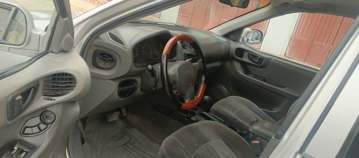 ***********هۆنادا مۆدیل ۲۰۰۲ گیڕ اۆتۆماتیک .اڕمی پلاسیکی هە ولیر اوە لیاتی بە شە رت ..گیڕو مە کینە ی بە شە رت ...  گە رمیو تە بریدی بە شە رت . کامل بۆیاخە لە سە،ر کاڵ بونە وە . دە عمو لیددراوی نییە بە شە رت . پاکانە و هە موی لە گە ڵایە . السليمانية, العراق
