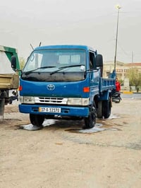 تيوتا راس الثور فحل مكفولة كفاله عامه العنوان بغداد موبايل 07712335162