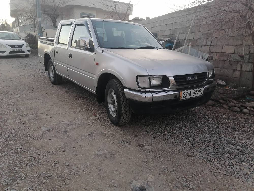 پیکاب isuzu یابانی  مۆدیل 2007 مەکینەی بیلاد کیروو مەکینە بەشەرت  ئەکسل بەشەرت هیج دەعوم و لیدراوی بیوە نیە دەعامی بۆ دەعامی بەشەرت بۆیاغ یەک دوو  پەلەی هەیە هەموو لەسەر بیلادی ماوەتەوە سەنەوەی تازەیە بەشەرتی بەناو کردنوو تاخم تایەی تازەیە تندو تولیش بەشەرت مالی دۆستە هەمووی لەسەر بیلادی ماوەتەوە نرخی 50 گەلاو مەعامەلە شوینی سەیارەکە ڕانیە بۆسکین ***********
*********** رانية, السليمانية
