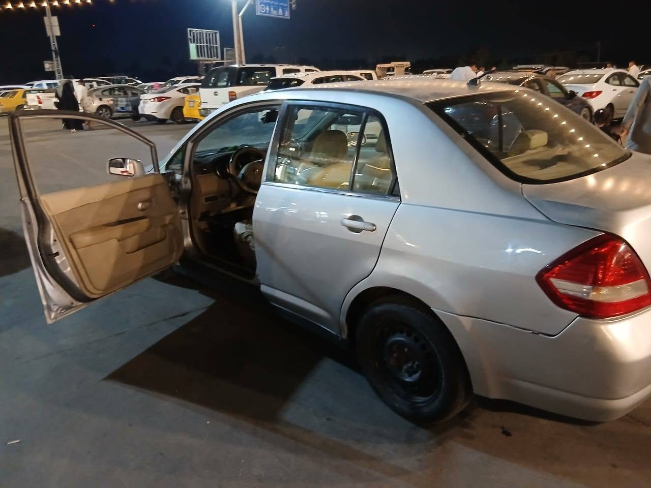 نيسان تيدا ٢٠٠٦
مكينة ١٦٠٠ جديدة تخم تاير باتري دبلات راديتر جديد
شديت رقم جديد انكليزي بسمي

سعر ٦٧ بيه مجال مكان كوت ***********
