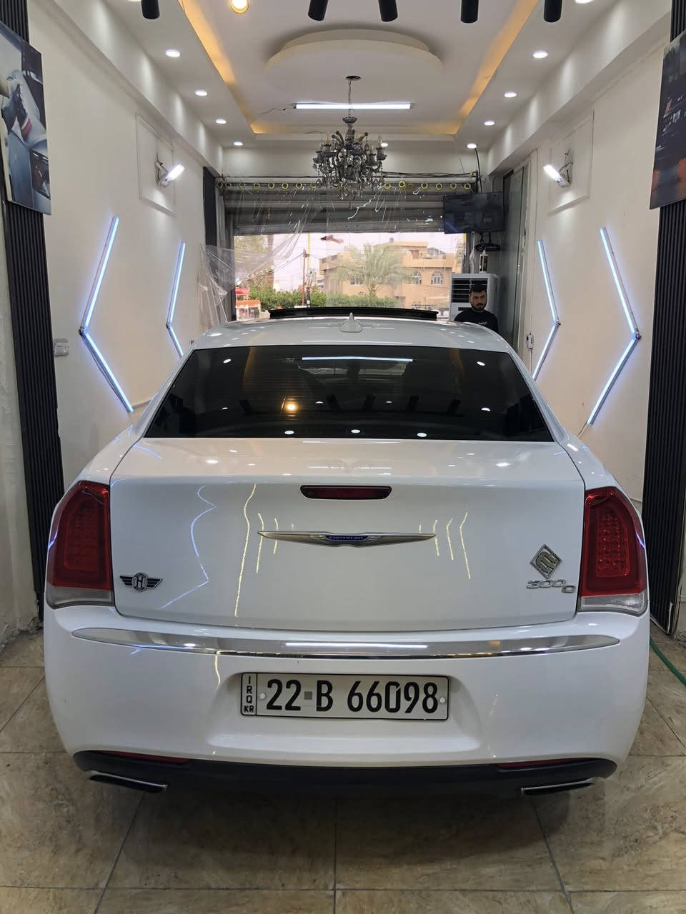 السلام عليكم للبيع اوباما 2019 C اربيل باسمي كفاله عامه حته من الشخط قطرة صبغ مابها فول موصفات للاخير مابيها اينقص شغل وطلع سياره ع بلاد كلشي بلادي كلش نضيفه وحلوه بعد احله من الصور تجي وشوف بعينك باسمي شرط التحويل ثاني يوم سنويه لل 2030ماراح اذكرلك المواصفات معروفه مواصفاتها فول سعر 295$ ورقه وللشراي خادم وسياره تستاهل هاذ حيل جديده هاتف ***********  تصال و واتساب موجود
