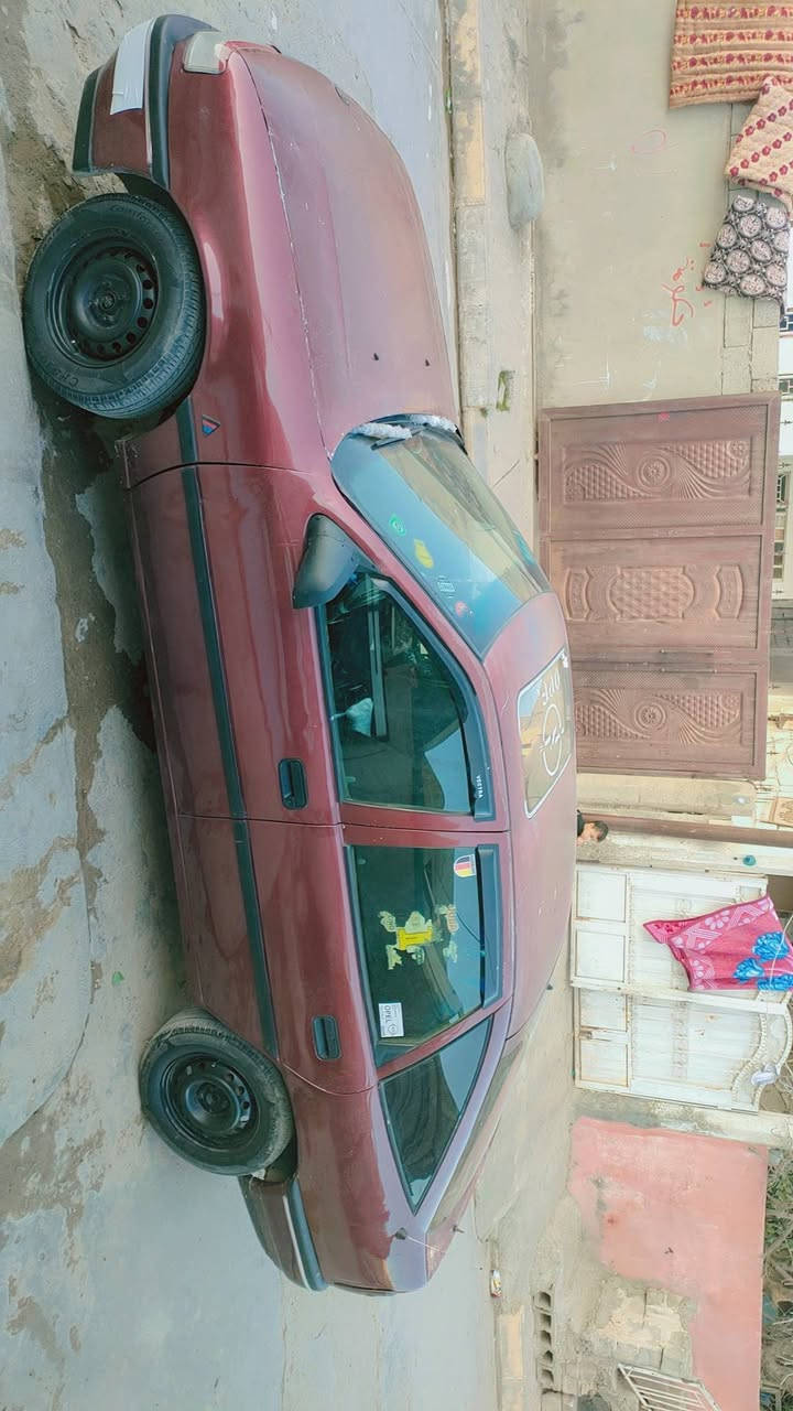 سياره للبيع محرك16 لون ماروني سنويه صاقطه 21 نضيفه كابون بانزين السعر 26 الاتصال ***********
