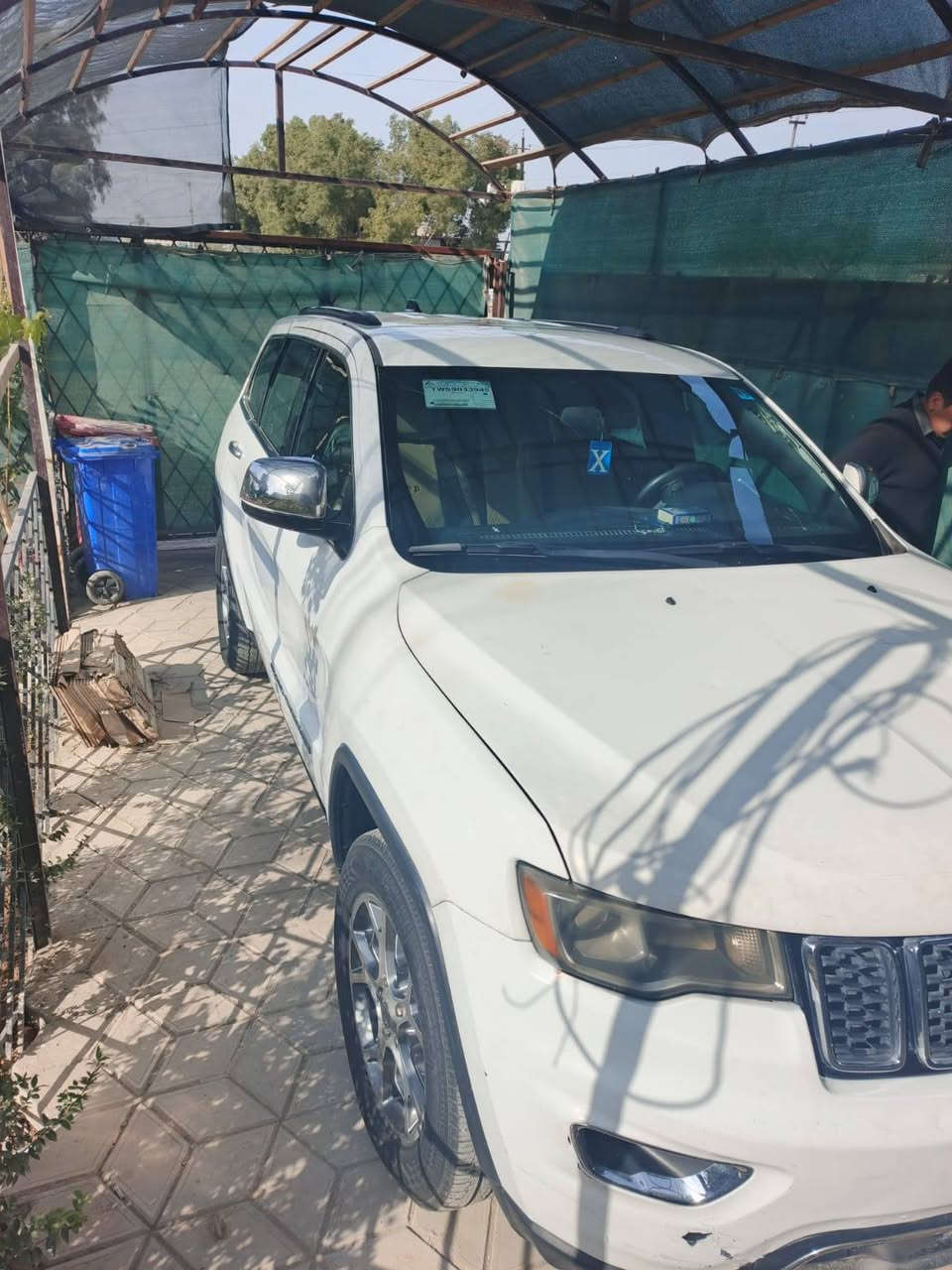 سلام عليكم
جيب لاريدو  امريكي 2018 محرك 6 رقم بغداد ماشيه قليل مثل ما وضح بالفيديو 
عنوان السياره بغداد الشراي يتصل ***********
