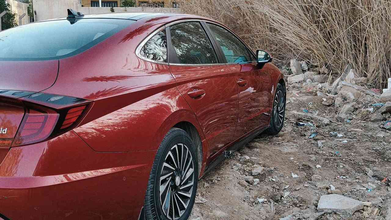 سوناتا 23 هايبرد فول خنك بغداد بيها جاملغ خلفي كلير فقط والباقي كفاله مكينه 2000 مكان السياره ب كربلاء 
السعر 193 وبيها مجال
للبيع أو المراوس حسب القناعة ***********
***********
