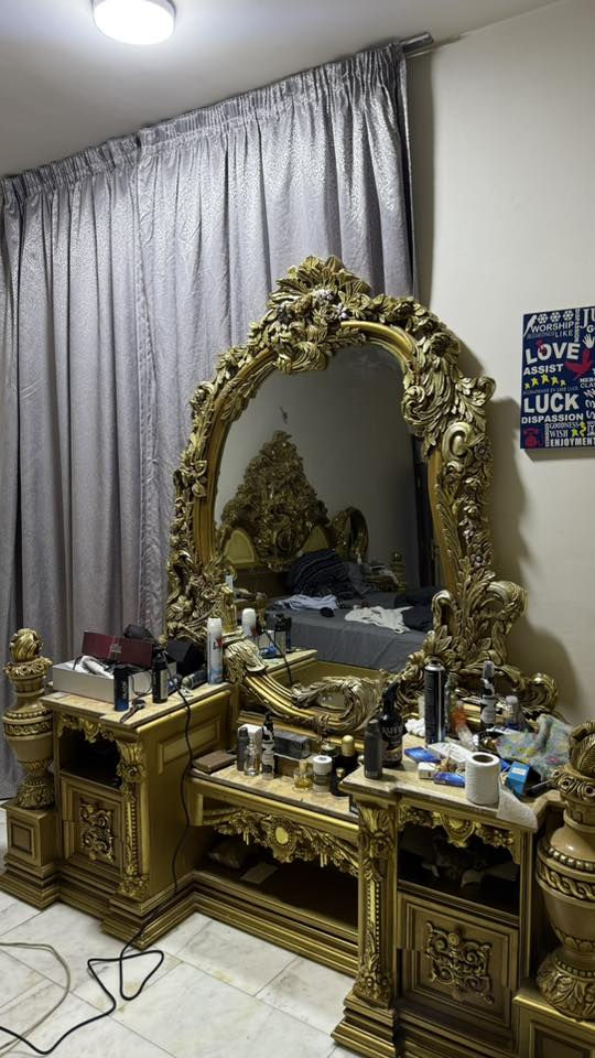 غرفة نوم زان مصري جديدة جداً ونظافة 95٪؜ للاستفسار *********** متواجد واتساب فقط
